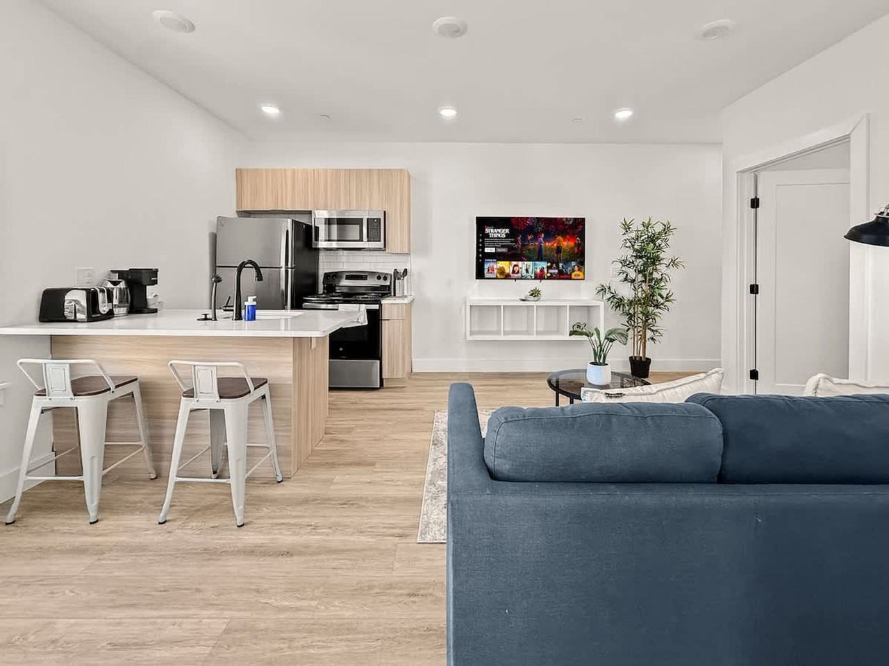 2400 E Huntingdon St #1075554P - Photo 6 of 18