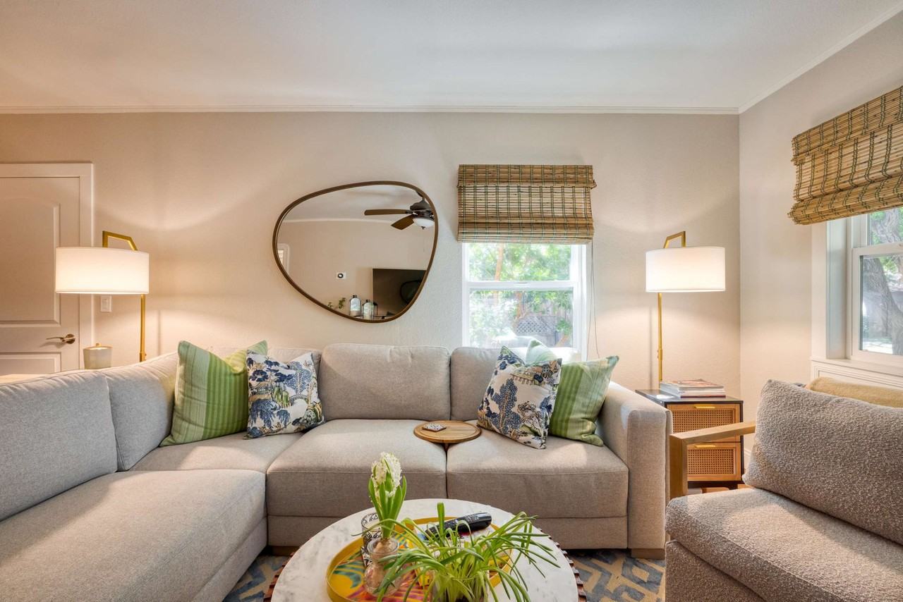 2180 Shurtleff Ave #1081916P - Photo 3 of 50