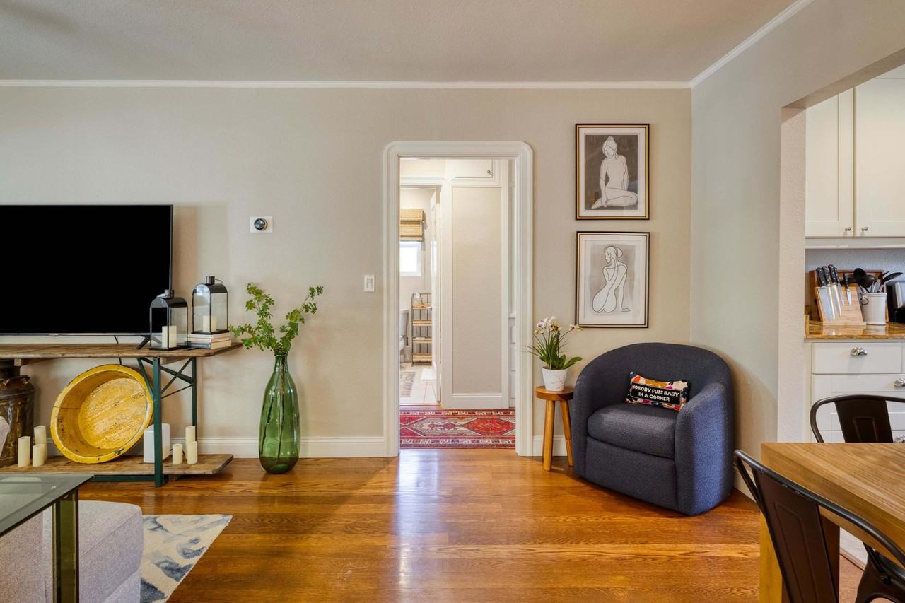 2180 Shurtleff Ave #1081916P - Photo 4 of 50