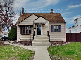 9206 S 50th Ave - Photo 1 of 1