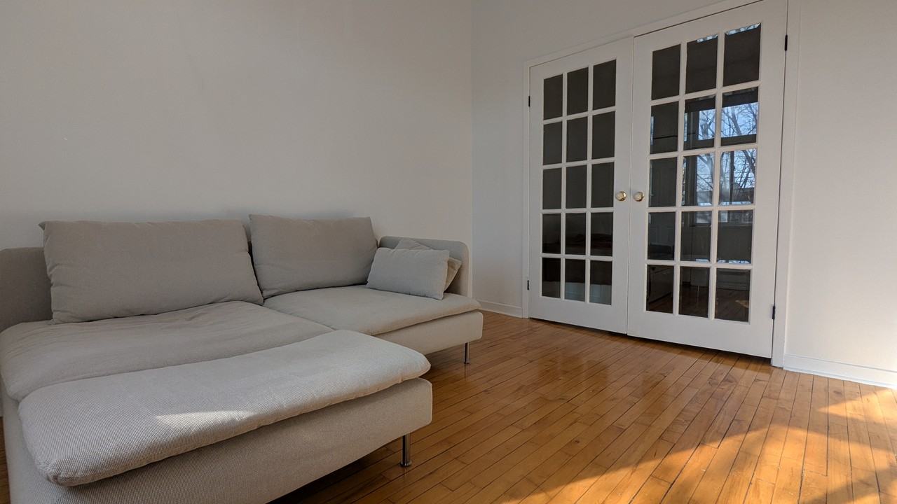 3697 Rue Evelyn - Photo 2 of 14