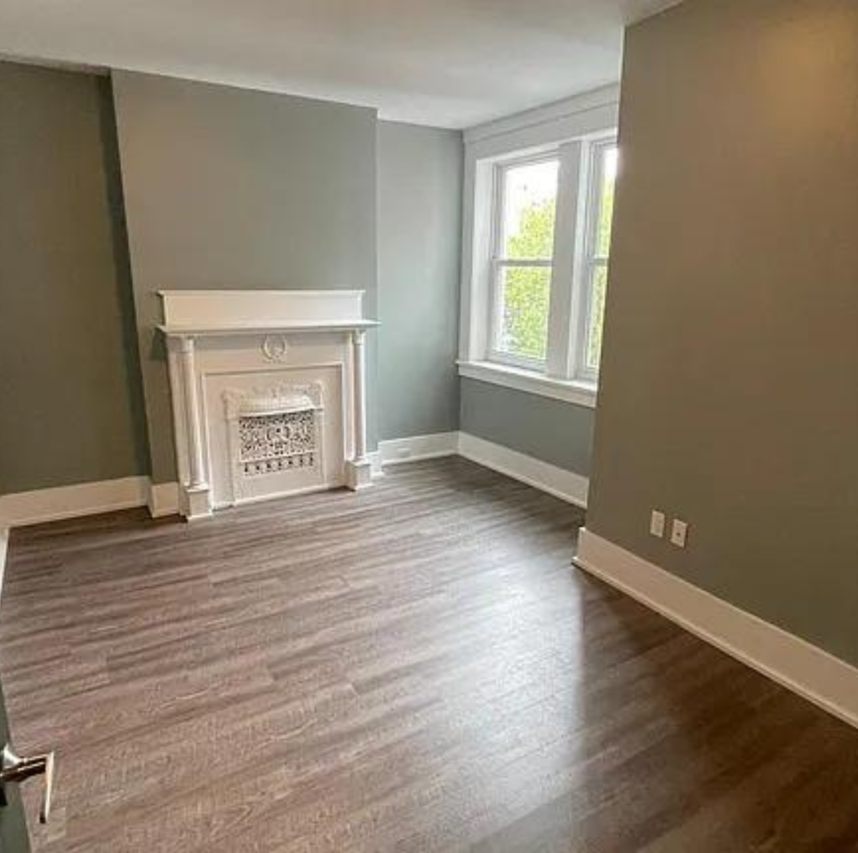 1656 Broadway Avenue #102 - Photo 4 of 7