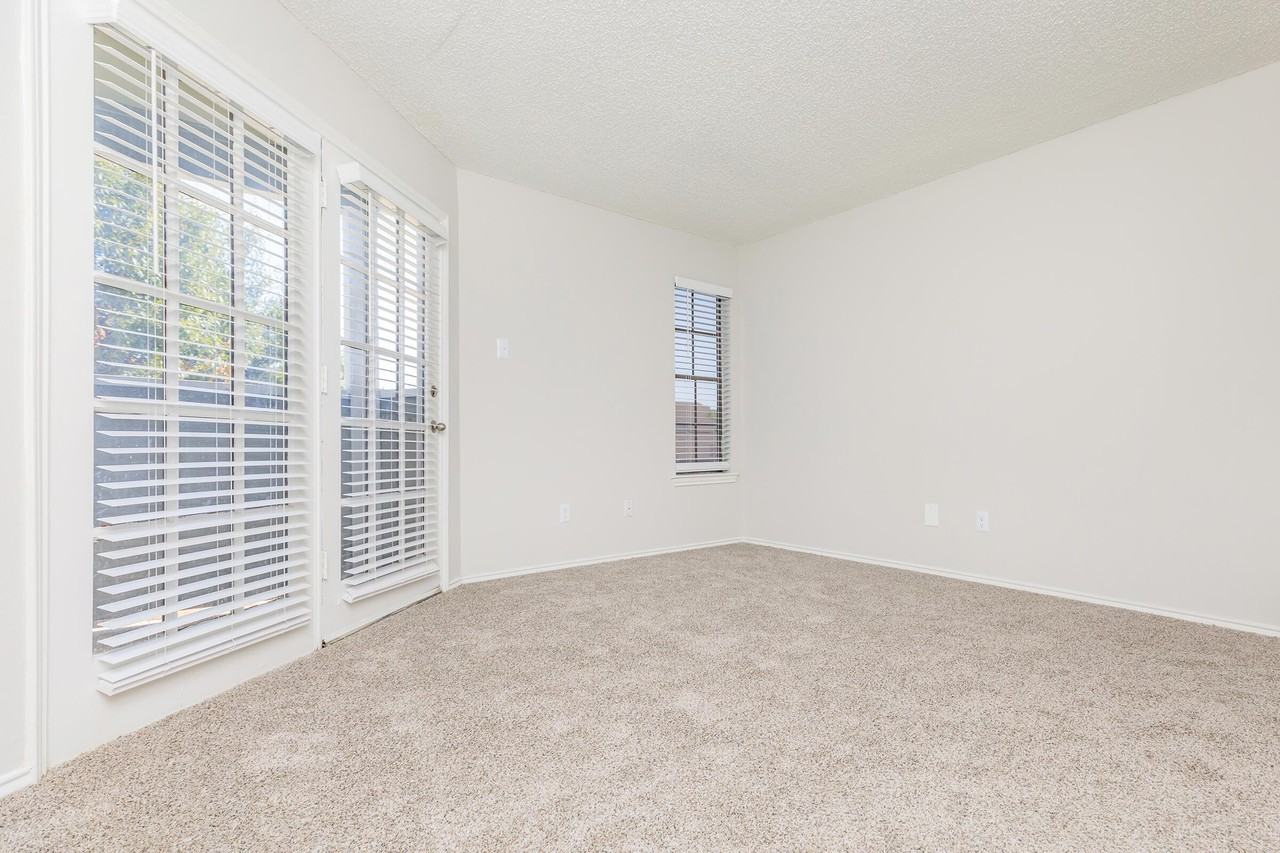 The Retreat @ 3737 - Photo 6 of 96