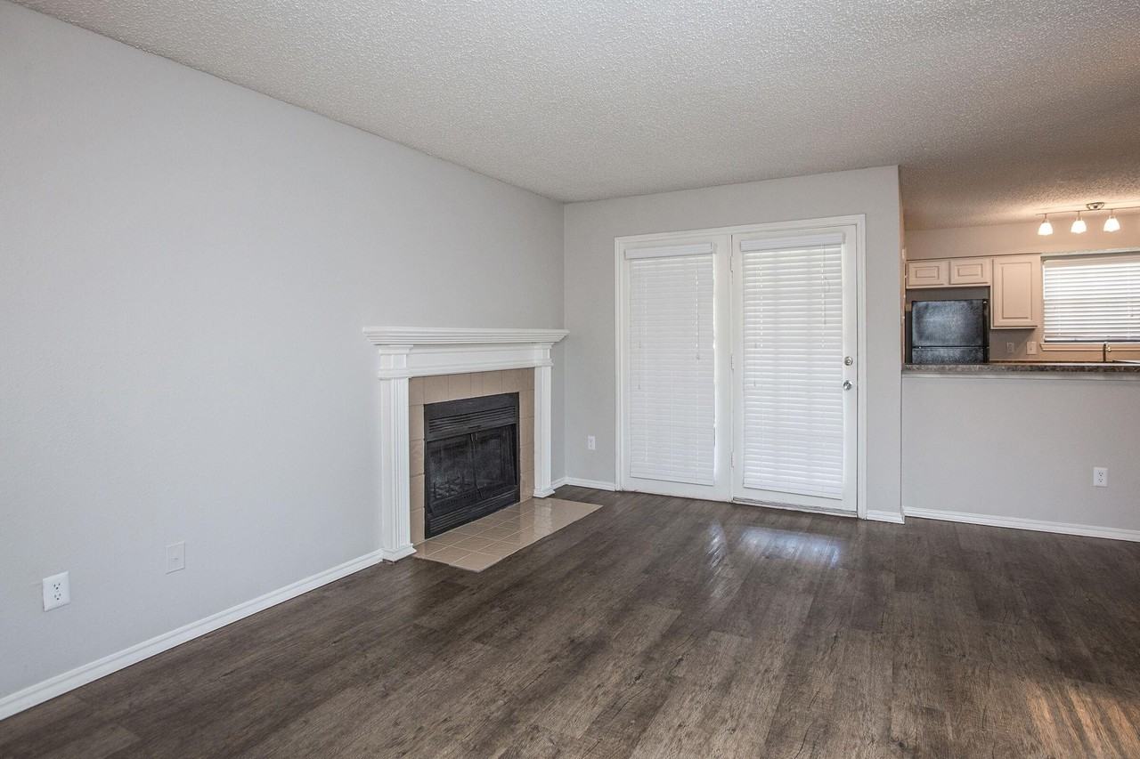 The Retreat @ 3737 - Photo 7 of 96