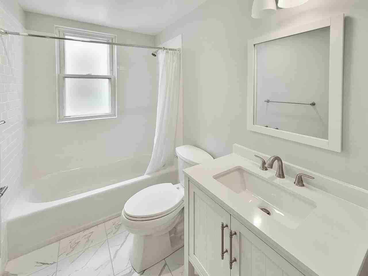 114 Falcon Streetfalcon Street #3 - Photo 6 of 10