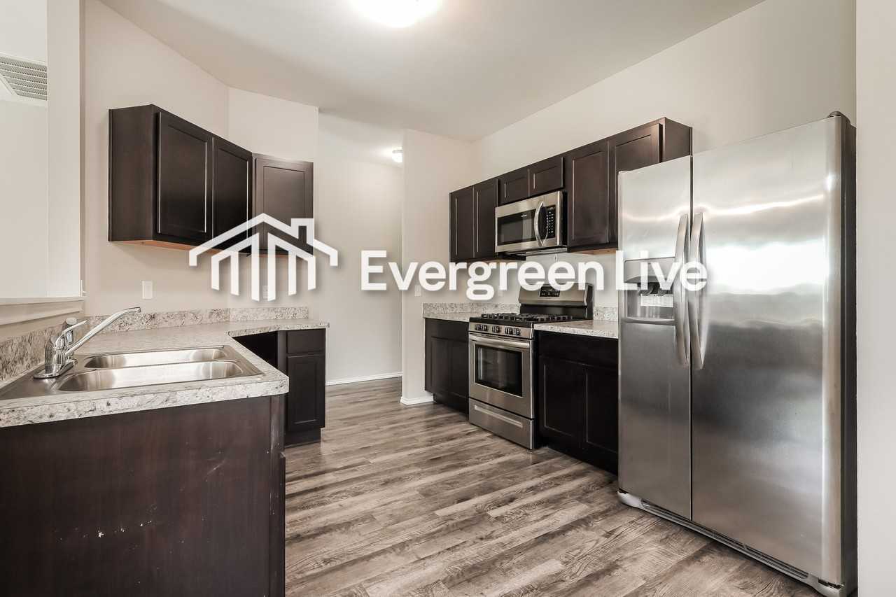 10756 Sw 23rd Pl - Photo 6 of 16