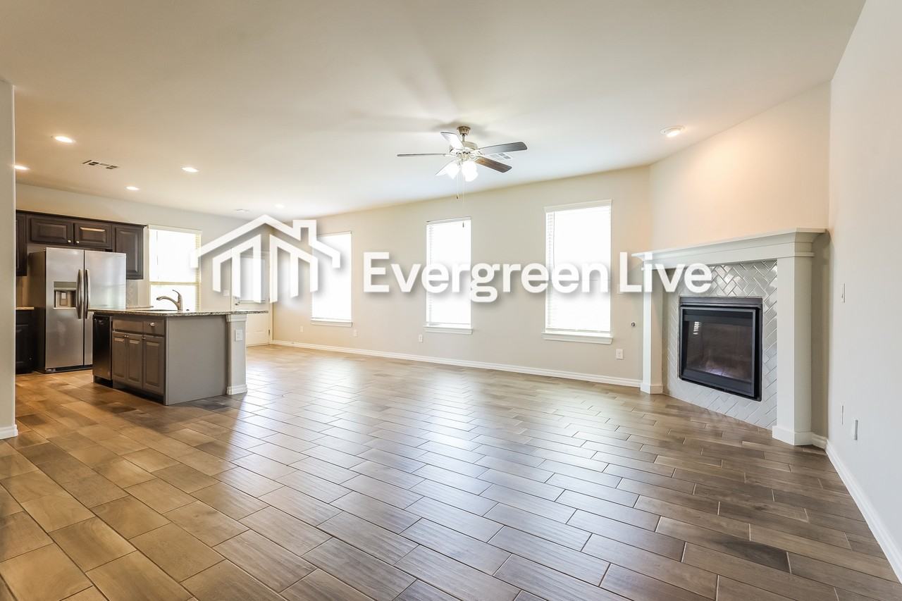 11308 Sw 33rd Ter - Photo 4 of 15