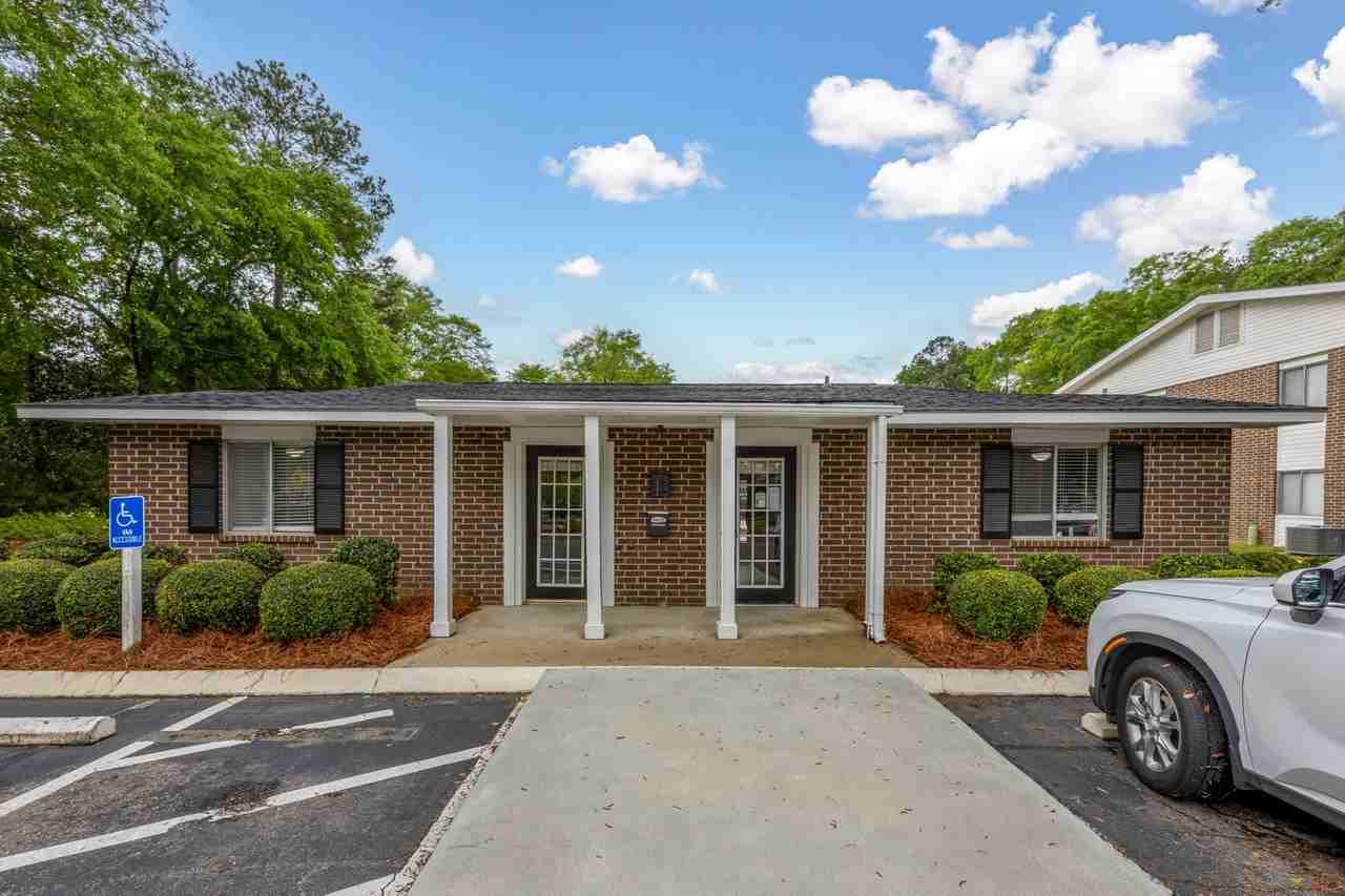 Landmark Woods Apartment Homes - Photo 3 of 50