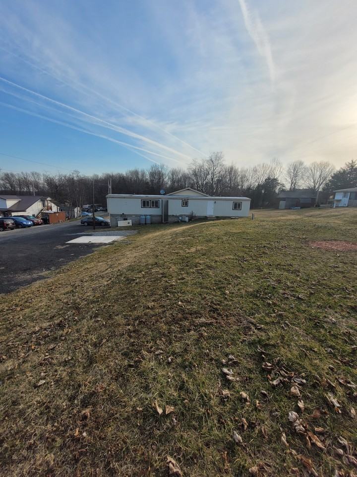 50 Waldheim Road - Photo 3 of 27