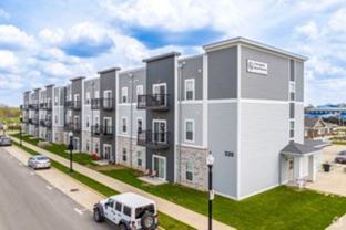 Welcome to Lion’s Gate Apartments – Luxury Living in the Heart of Newton, Iowa - Photo 1 of 1