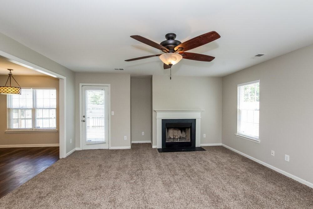 11909 Aubreywood Dr - Photo 2 of 16