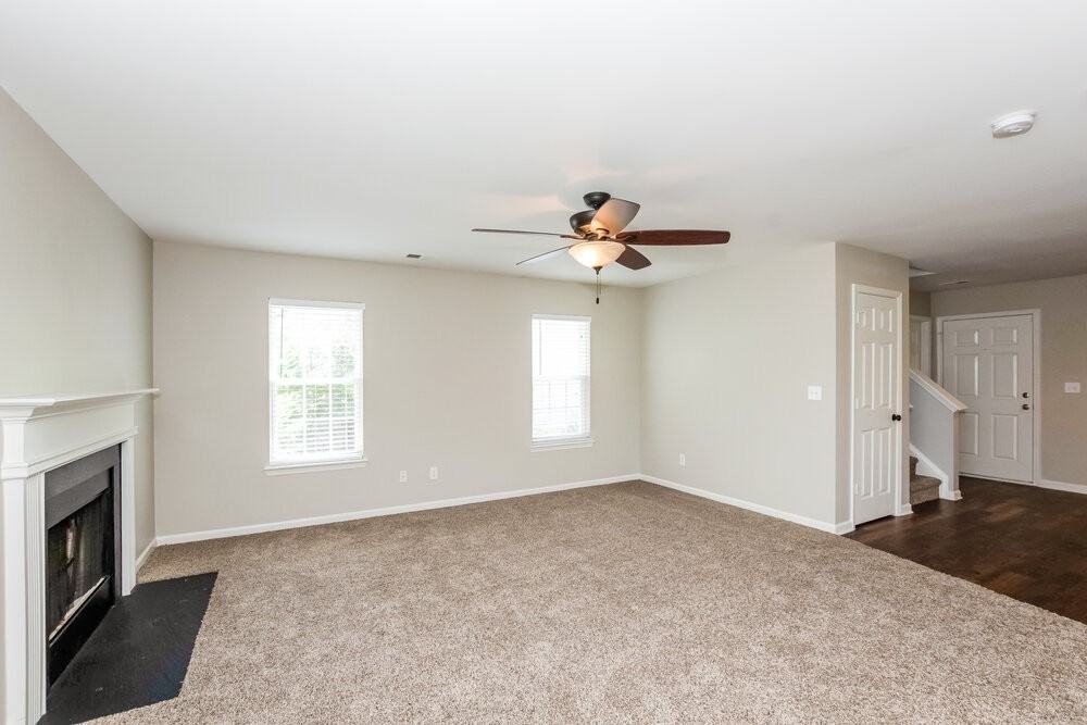 11909 Aubreywood Dr - Photo 4 of 16
