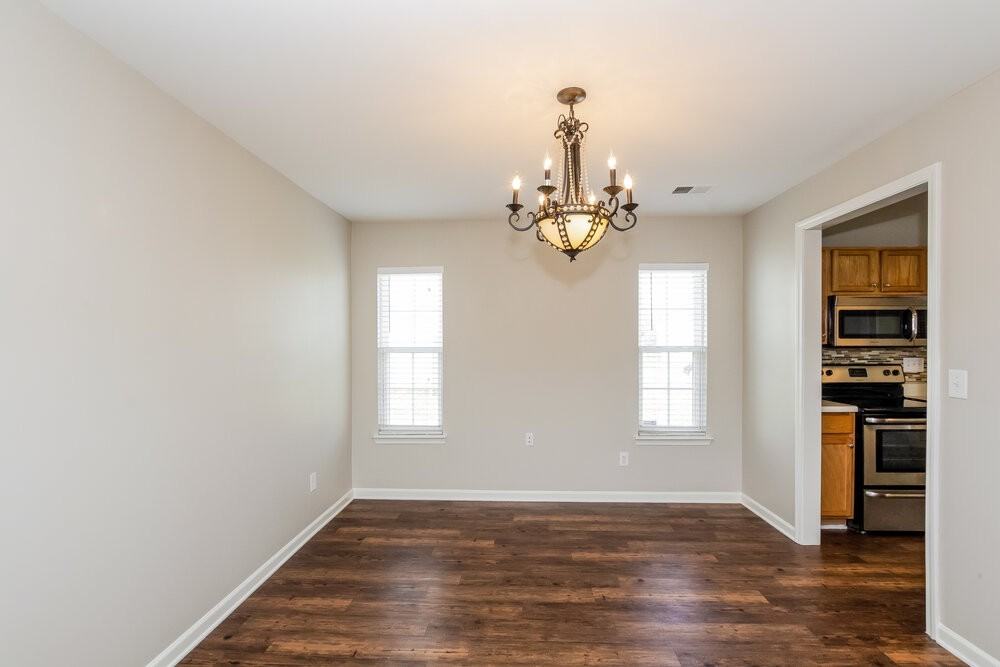 11909 Aubreywood Dr - Photo 5 of 16
