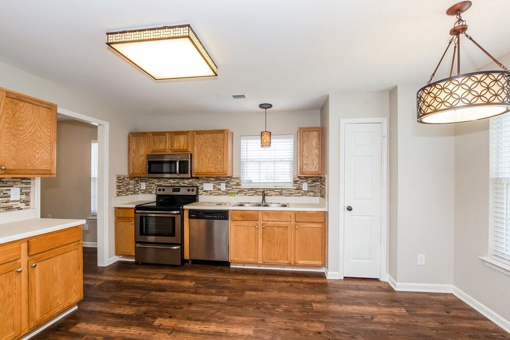 11909 Aubreywood Dr - Photo 6 of 16