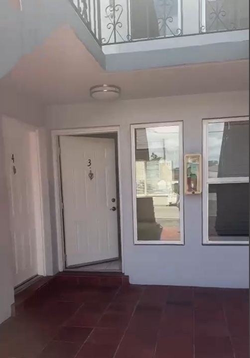 1390 Nw 2nd St #3 - Photo 3 of 24