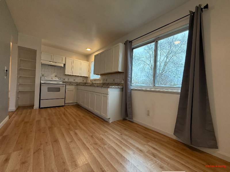 3615 Karen St - Photo 3 of 13