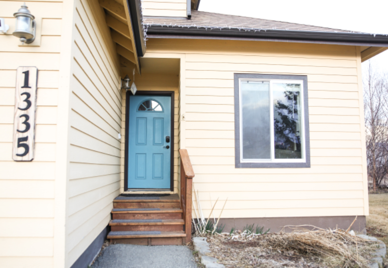 1335 N Cedar Hills Dr - Photo 2 of 17