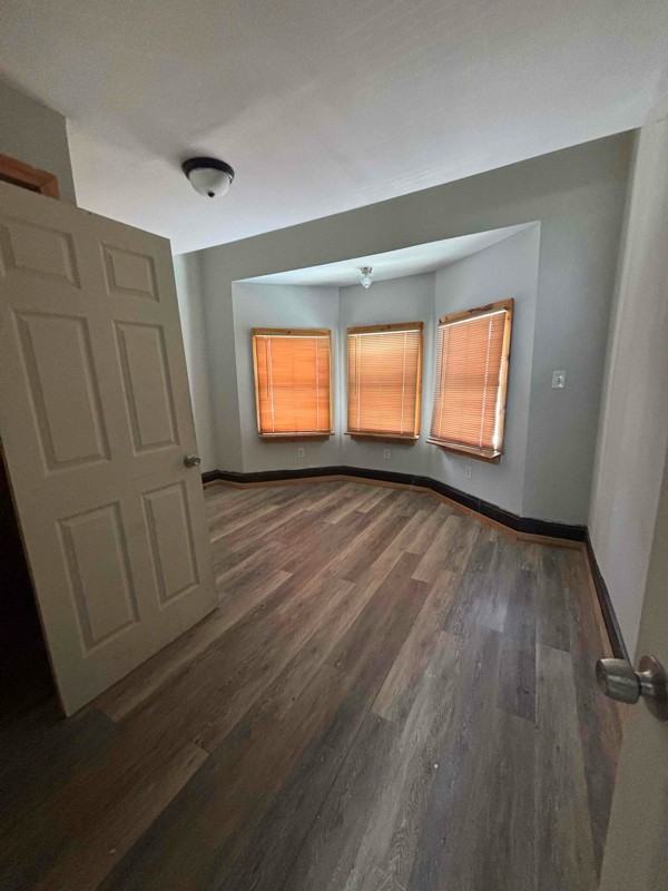 30 1/2 E Abbott St - Photo 2 of 12