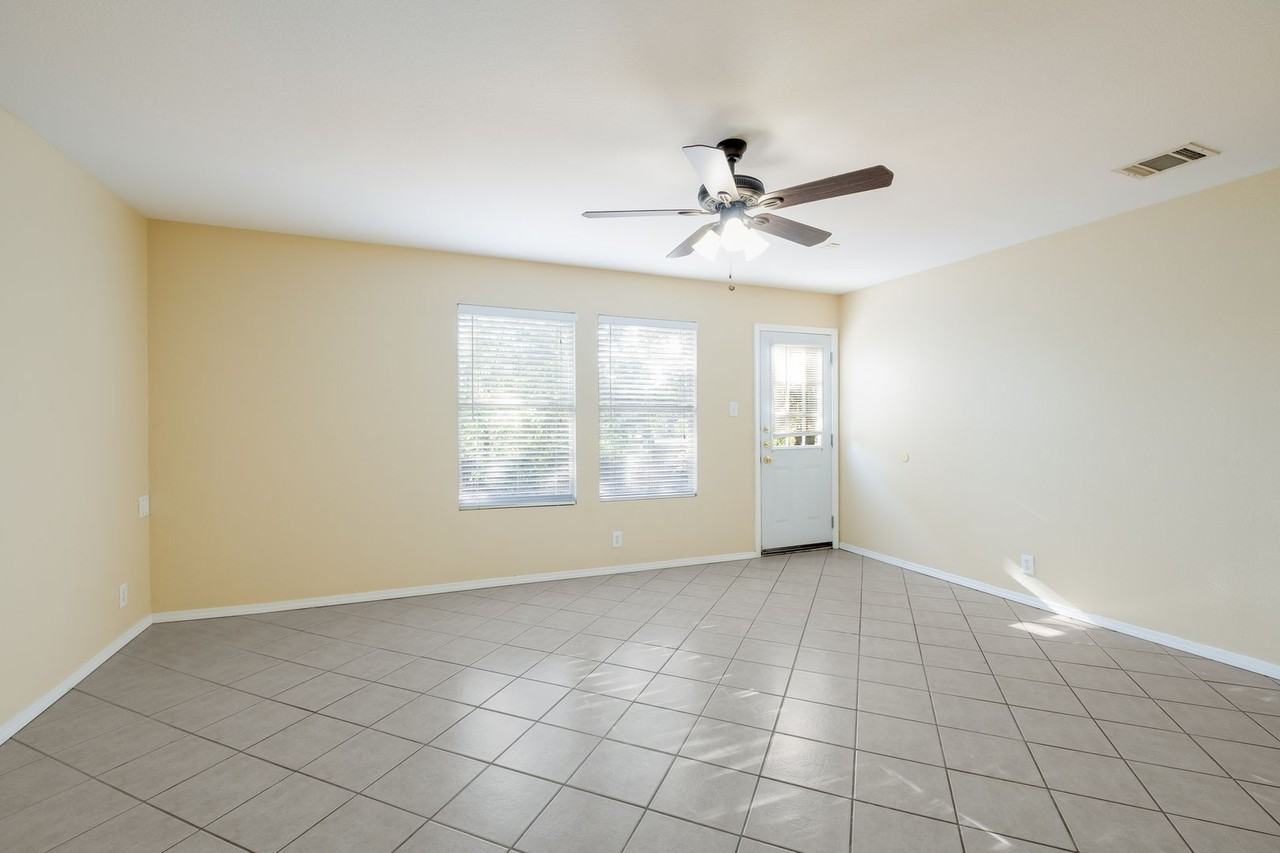 249 Michelle Ln - Photo 7 of 19