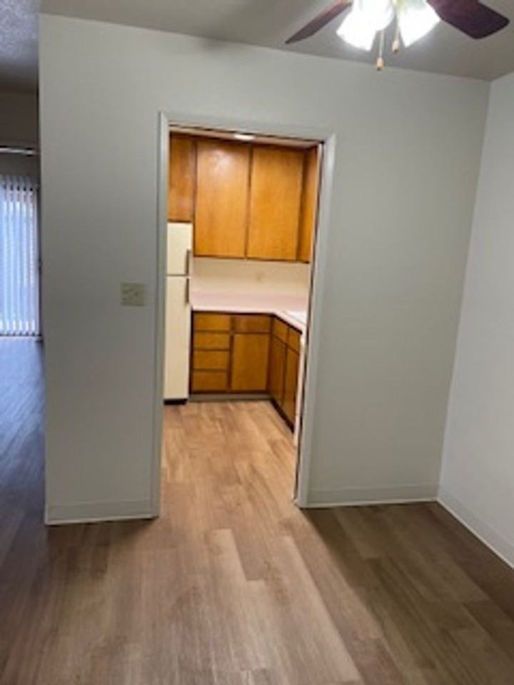 142 - Julia Ann - Photo 2 of 11