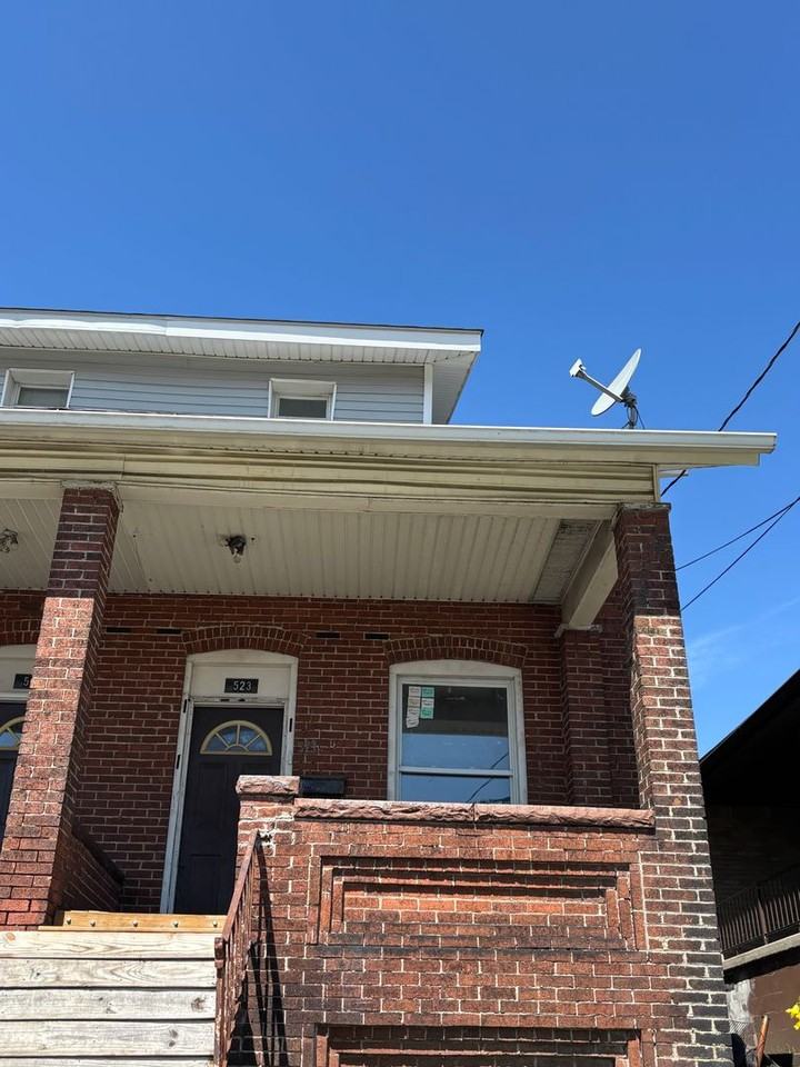 521 Dorothy Ave - Photo 4 of 15