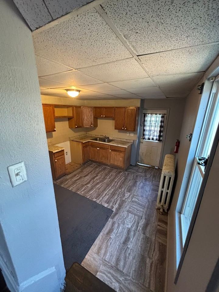 521 Dorothy Ave - Photo 7 of 15