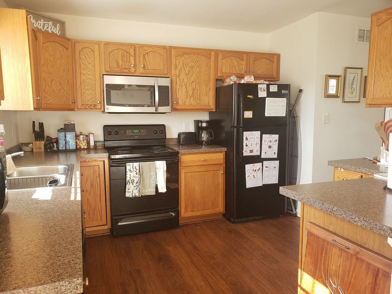 49 Anchor Ln - Photo 3 of 10