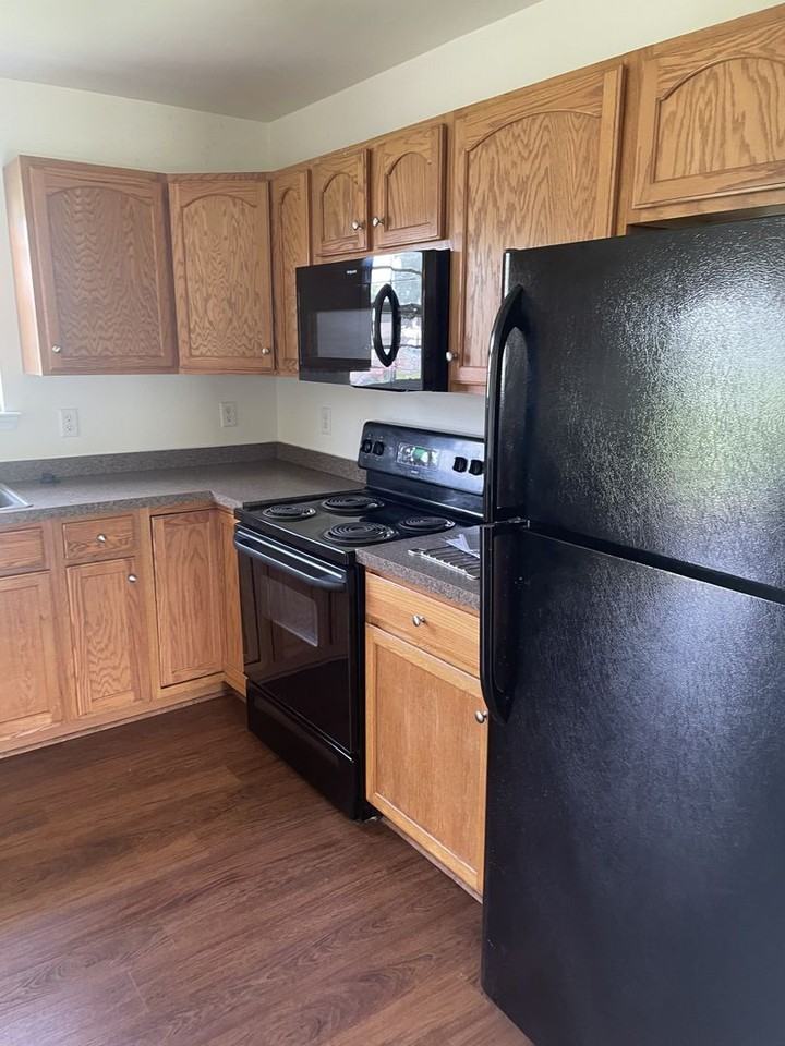 49 Anchor Ln - Photo 4 of 10