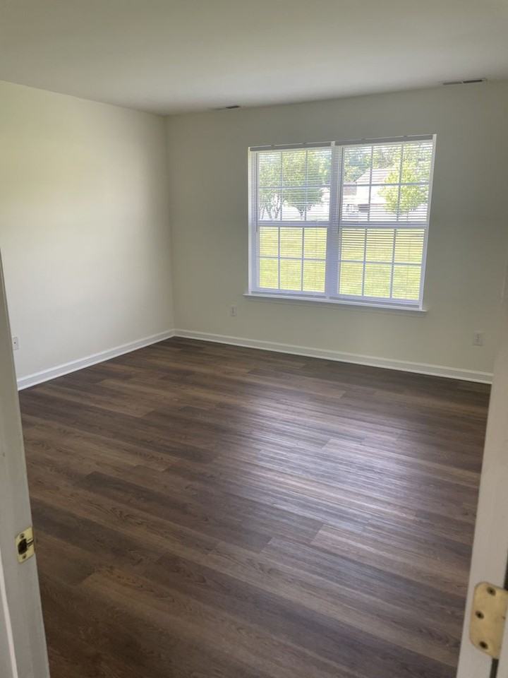 49 Anchor Ln - Photo 7 of 10