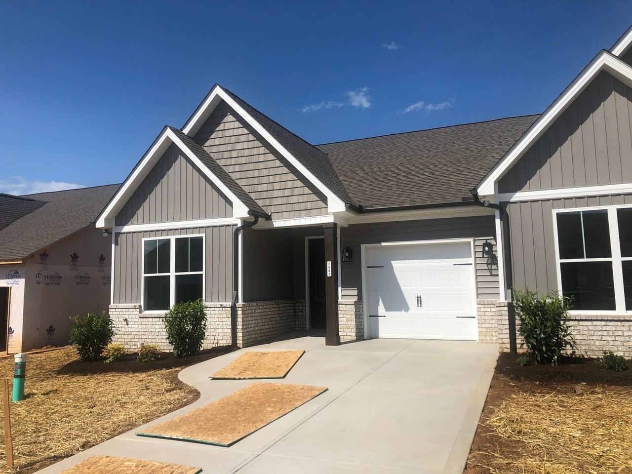 7557 Long Shot Ln - Photo 4 of 14