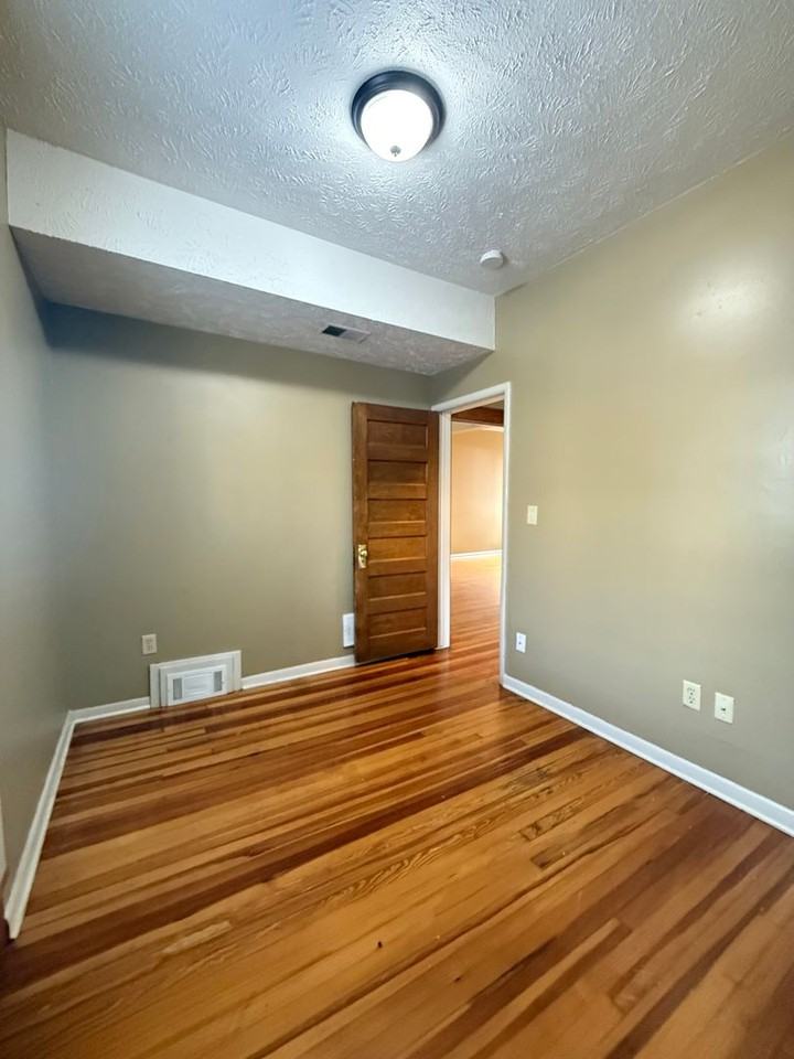 554 S 26th Ave - Photo 7 of 7