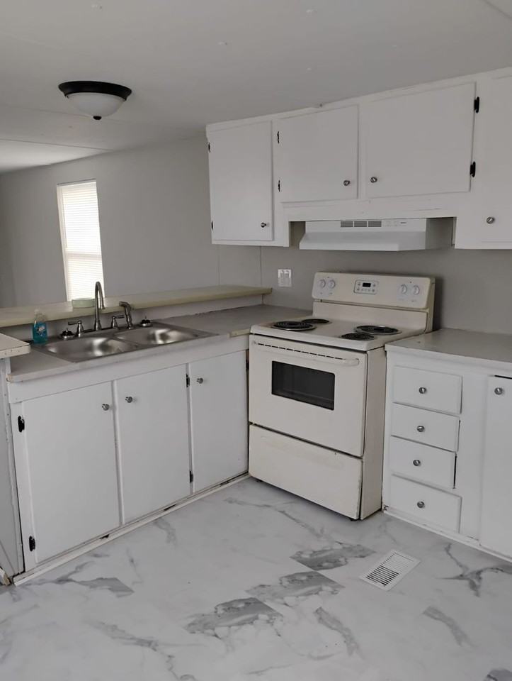 2171 Mccravy St - Photo 3 of 14