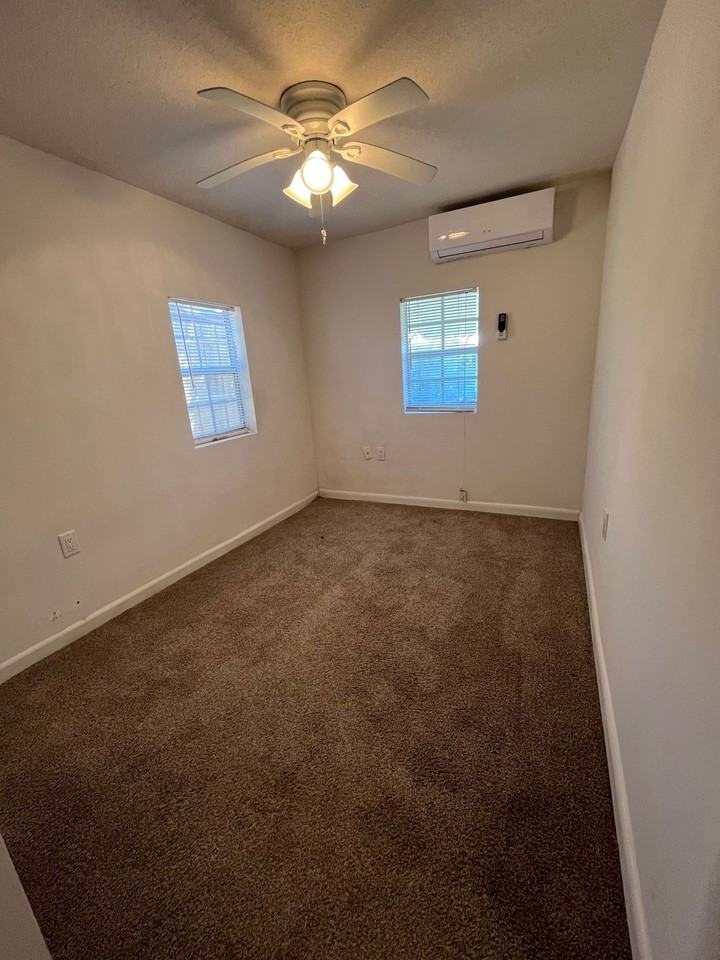 Palmetto Cottages - Photo 5 of 10