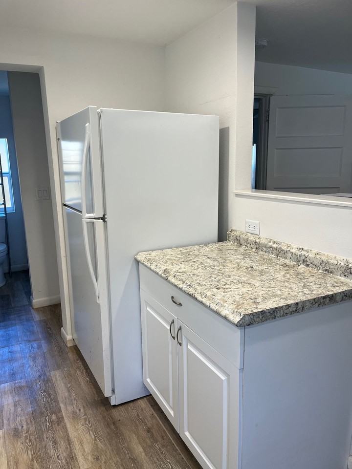 Palmetto Cottages - Photo 6 of 10