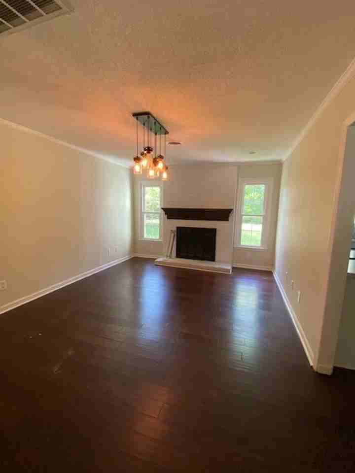 4826 Waltmoor Rd - Photo 3 of 11