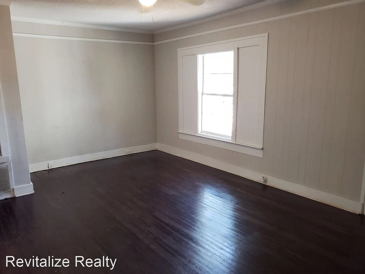 1807 Jones Ave - Photo 3 of 16