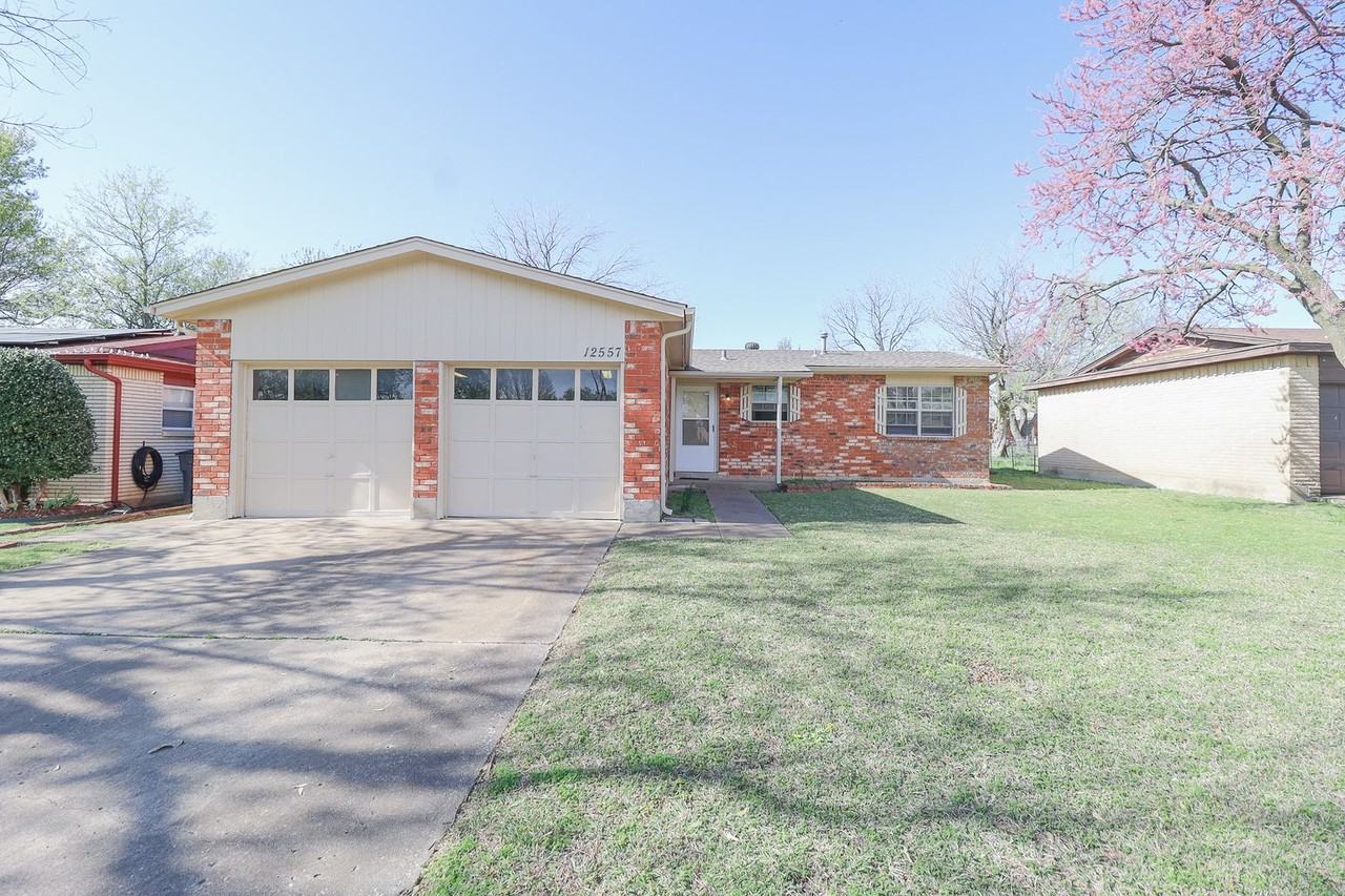 12557 E 18th St - Photo 2 of 23