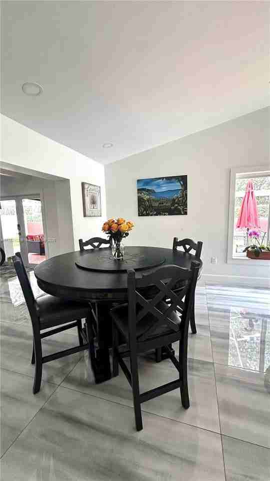 13411 Sw 17th Ct - Photo 3 of 15
