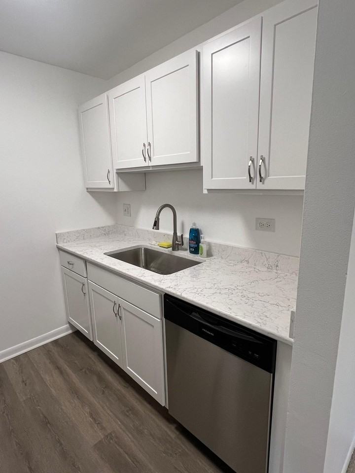 555 Heritage Dr #213 - Photo 4 of 15