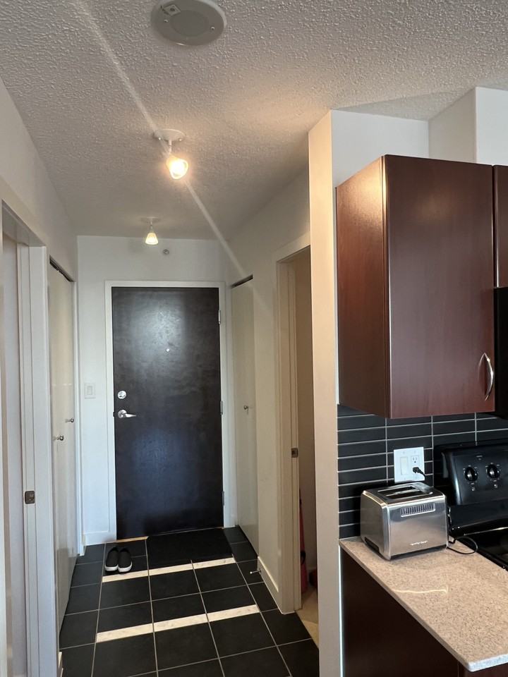 938 Smithe Street - Photo 8