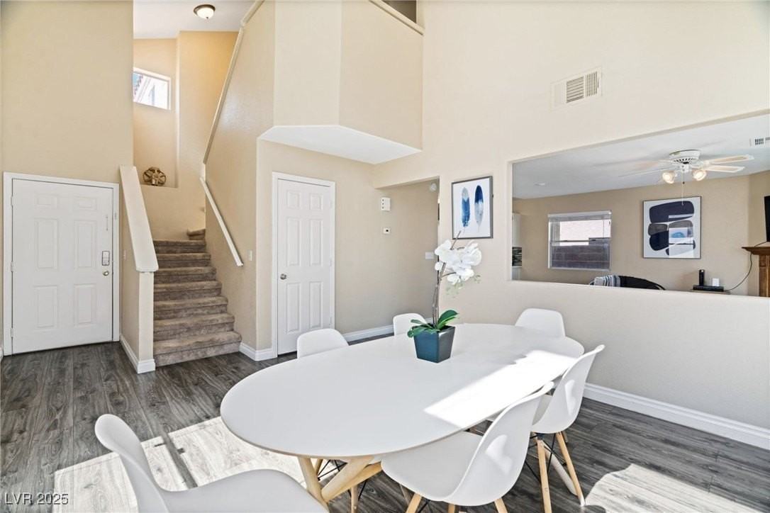 8213 Grassy Point Circle - Photo 3 of 31