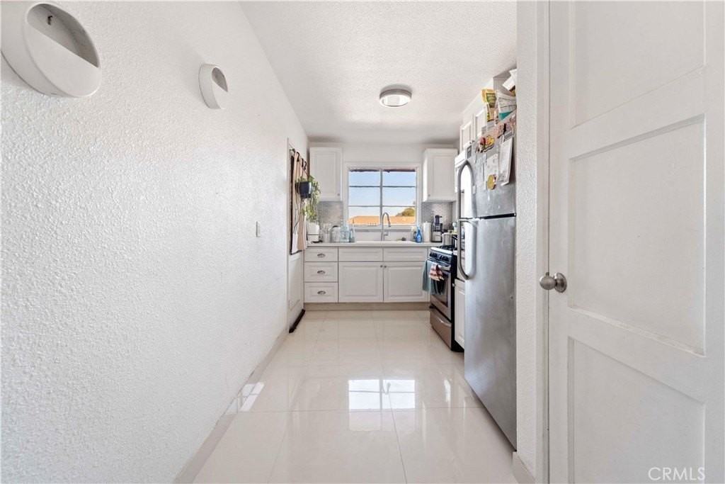 4051 Abourne Rd #D - Photo 5 of 15