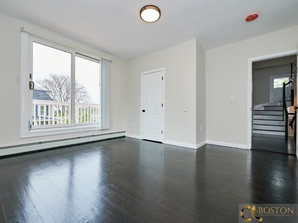 10 Percival St - Photo 3 of 21