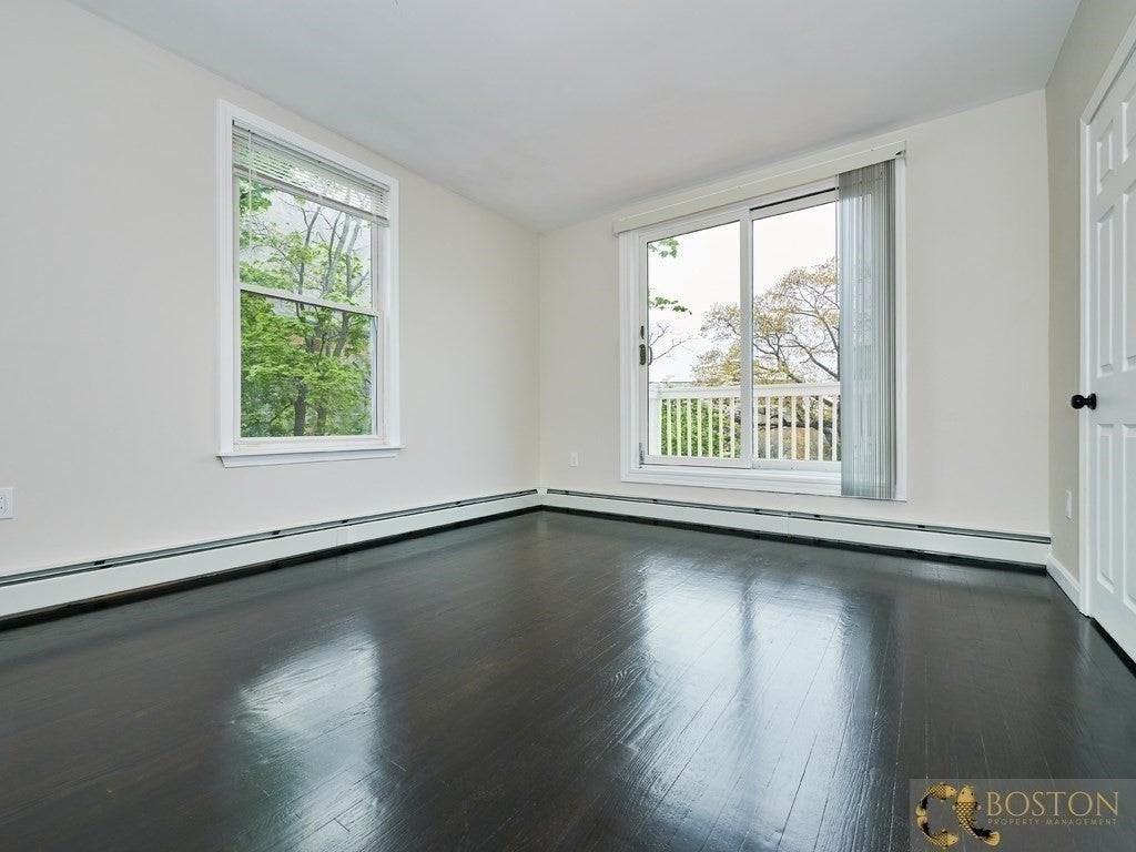 10 Percival St - Photo 4 of 21