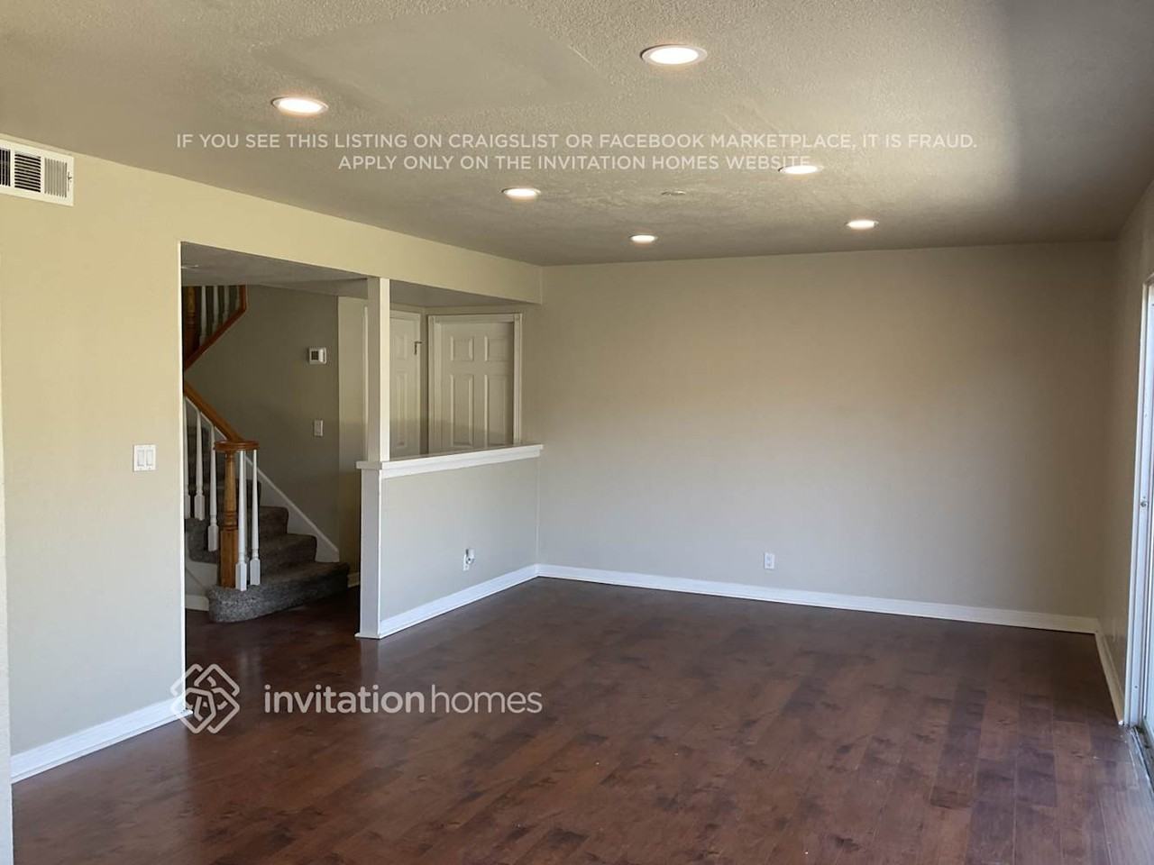 2051 Kasten St - Photo 4 of 17