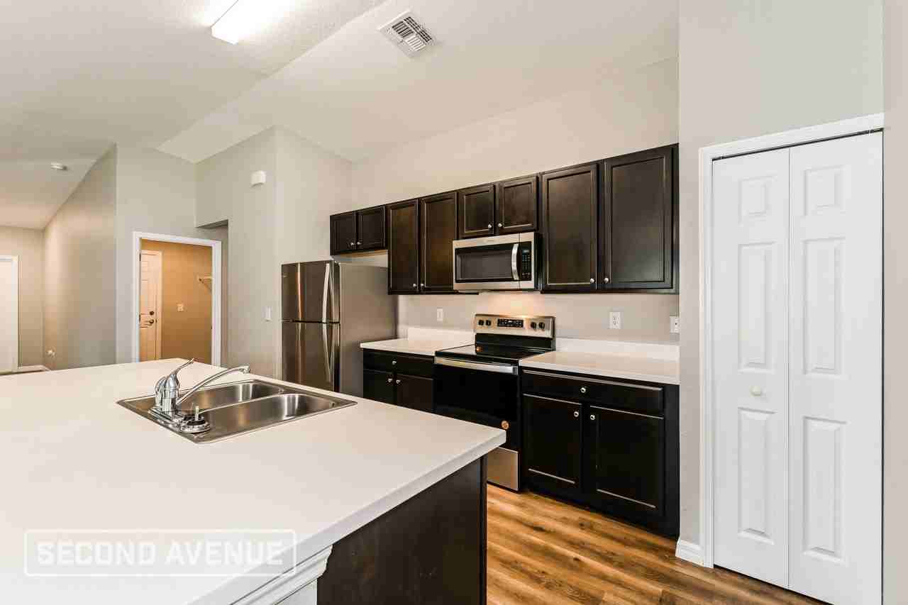 1266 Timberhill St - Photo 4 of 27