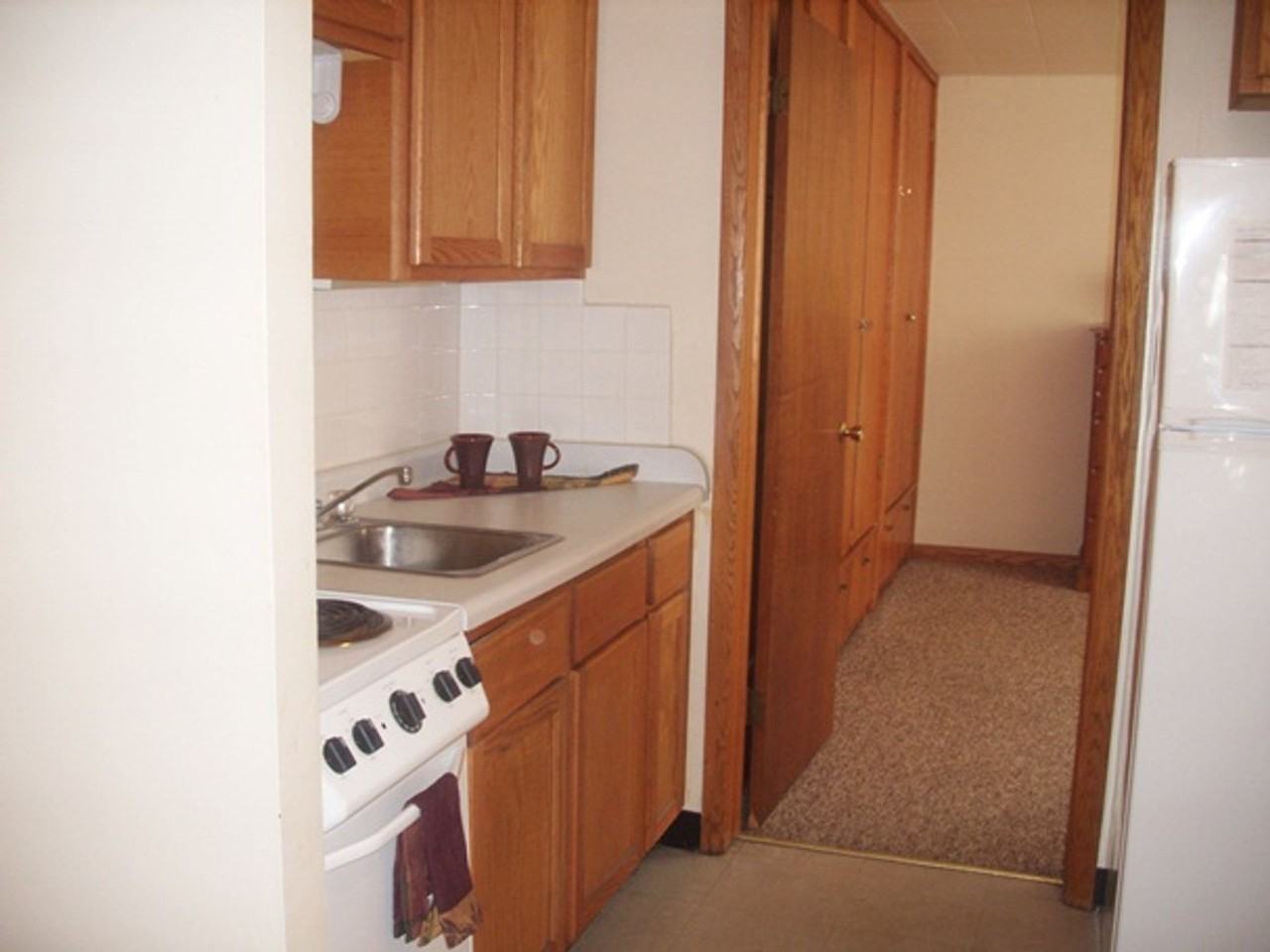 1309 Spring St - Photo 3 of 10