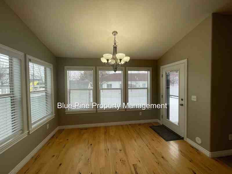 3601 Delaware Ave - Photo 7 of 34