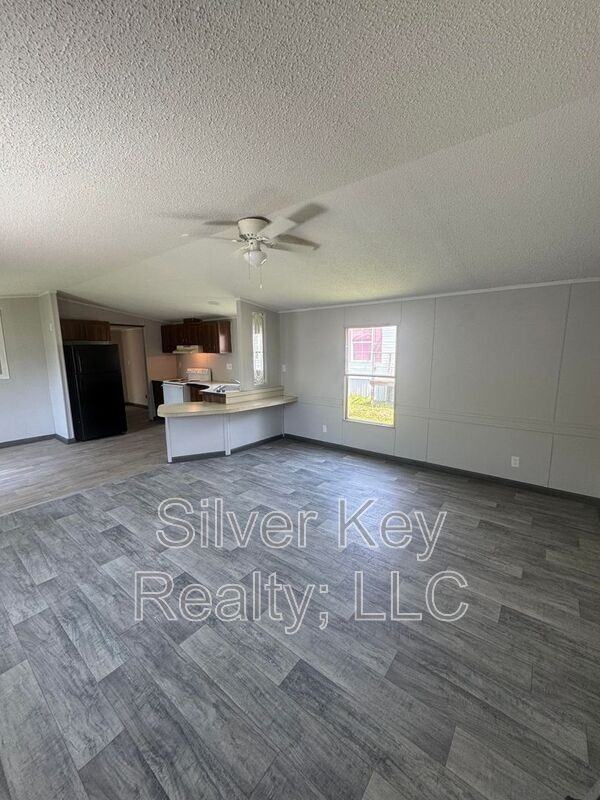 1019 S Jackson St #02 - Photo 3 of 13