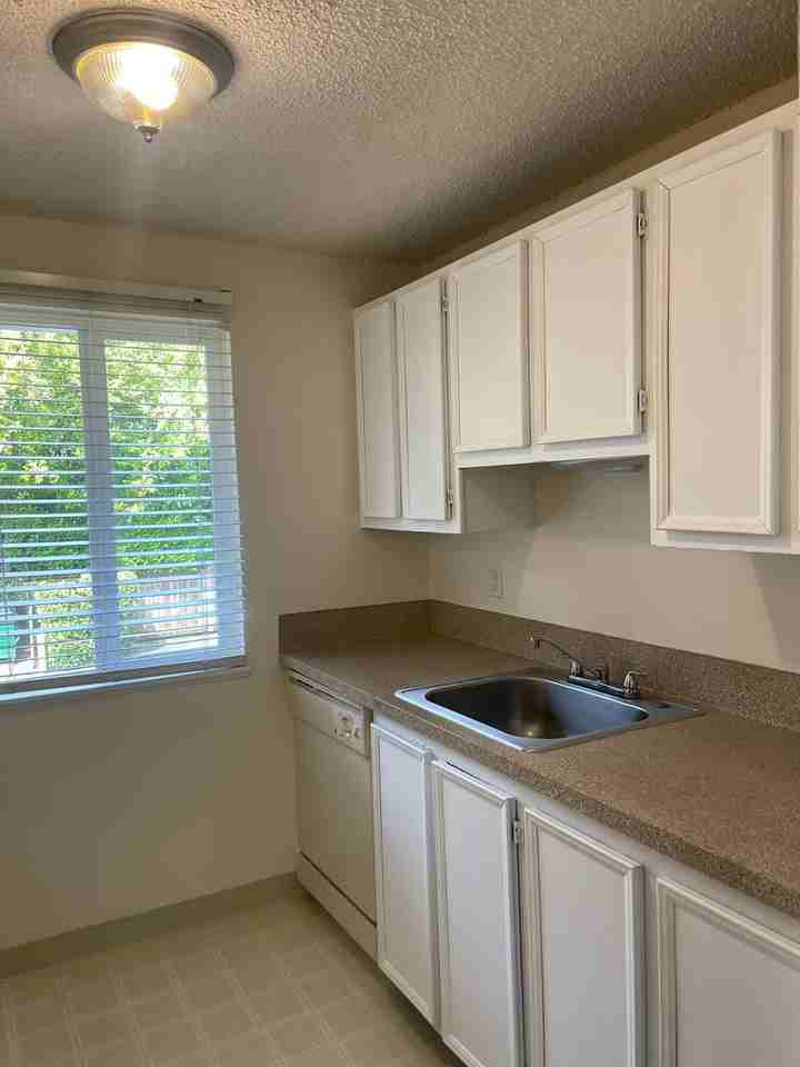 #222 KIMBERLY WEST APARTMENTS - Photo 4 of 13